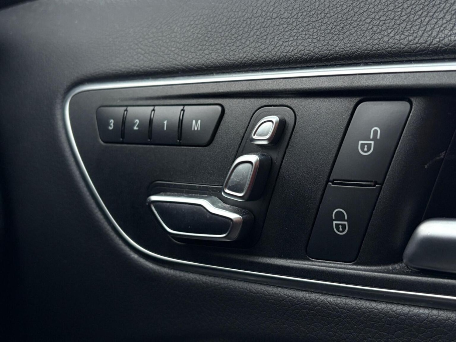 Used Mercedes-Benz A-Class 2016 for sale - 76571271: Photo 16