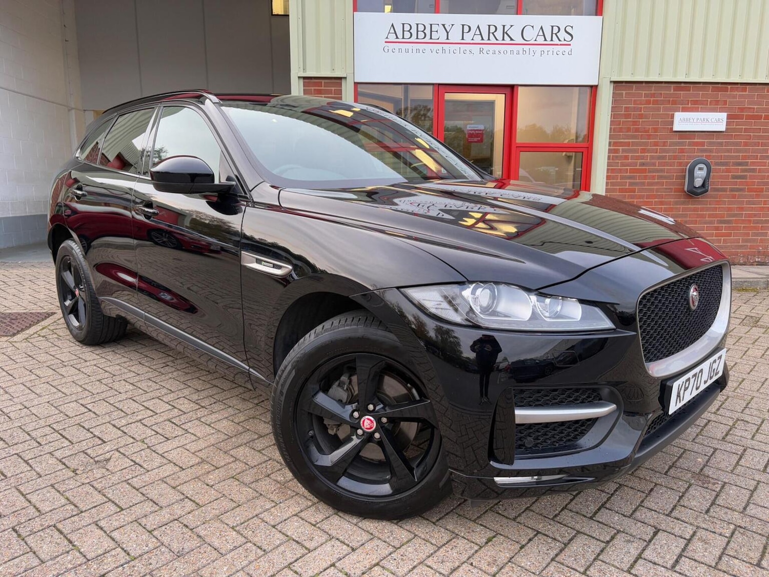 Used Jaguar F-Pace 2020 for sale - 76536872: Photo 1