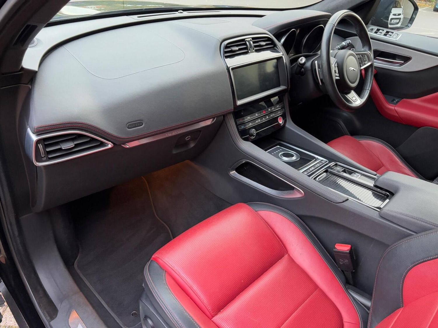 Used Jaguar F-Pace 2020 for sale - 76536872: Photo 17