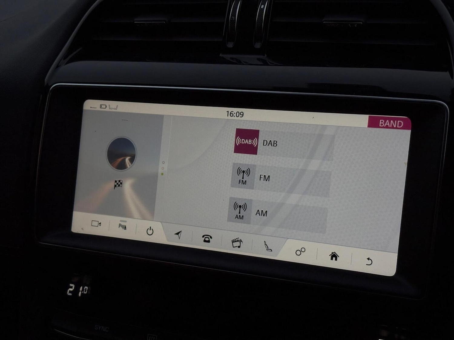 Used Jaguar F-Pace 2020 for sale - 76536872: Photo 25