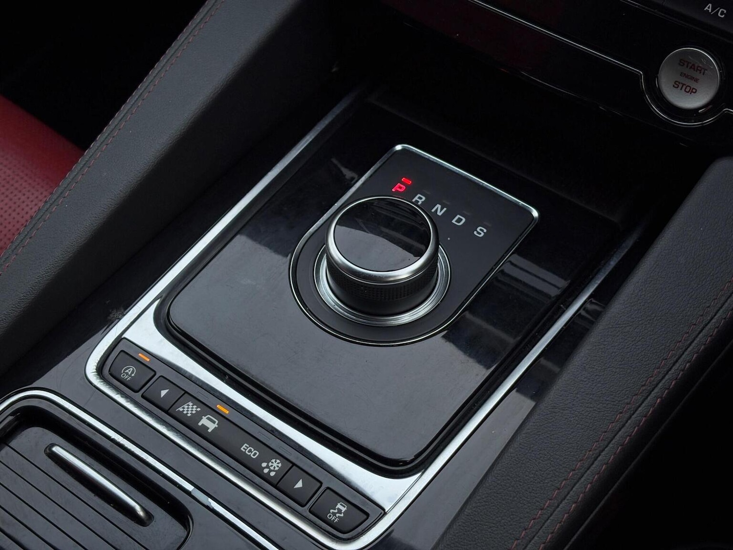 Used Jaguar F-Pace 2020 for sale - 76536872: Photo 32