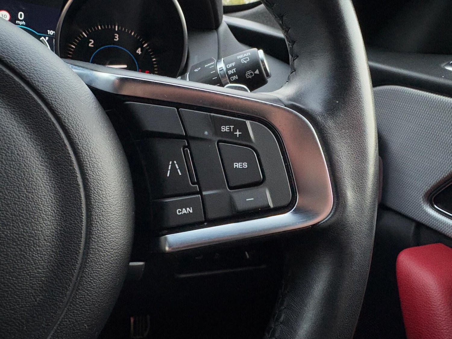 Used Jaguar F-Pace 2020 for sale - 76536872: Photo 34