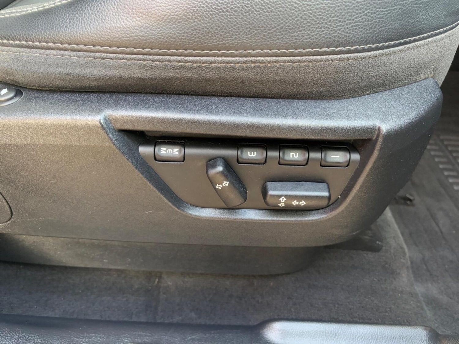 Used Land Rover Freelander 2 2014 for sale - 76407481: Photo 14