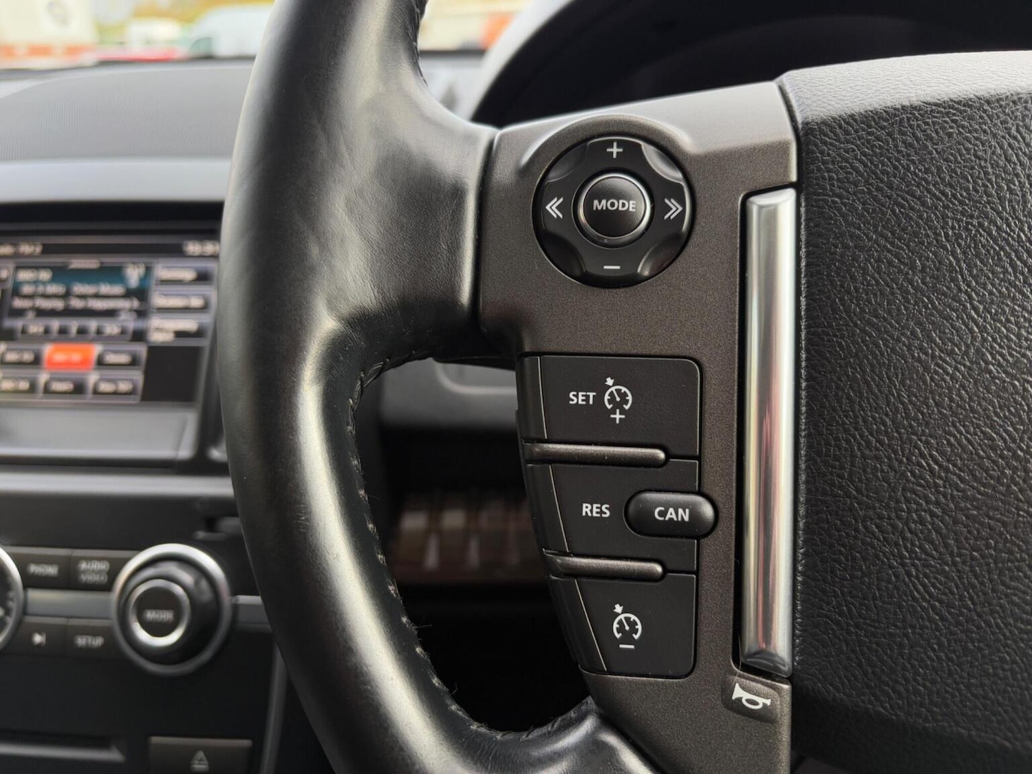 Used Land Rover Freelander 2 2014 for sale - 76407481: Photo 38