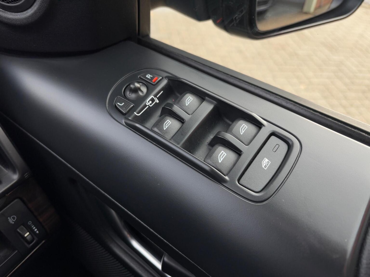 Used Land Rover Freelander 2 2014 for sale - 76407481: Photo 41