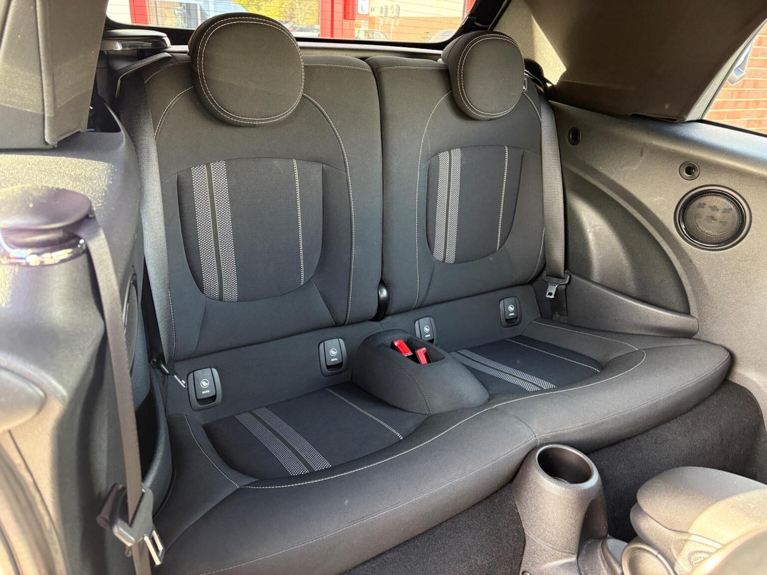 Used MINI Convertible 2019 for sale - 76571112: Photo 23