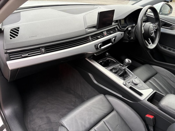 Used Audi A4 Avant 2019 for sale - 76305527: Photo 17