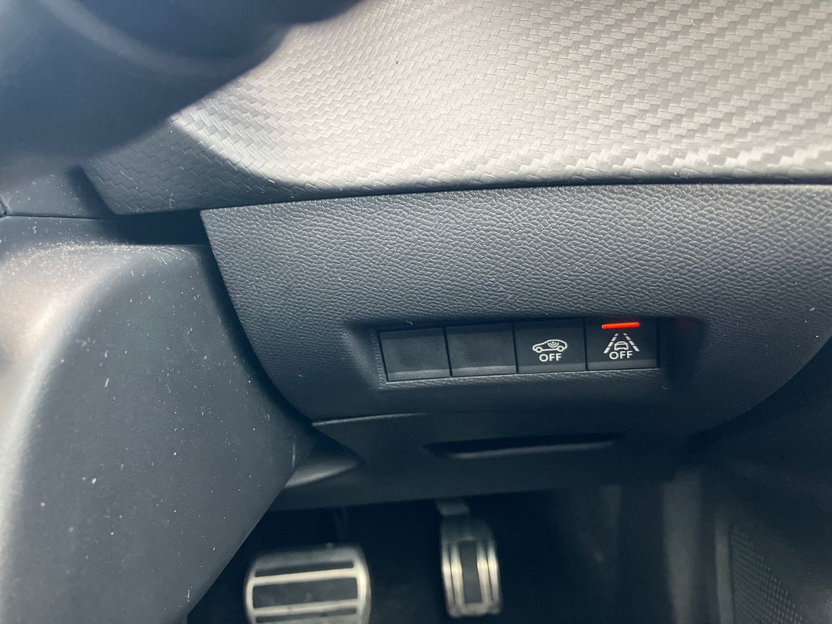 Used Peugeot 2008 2022 for sale - 77207759: Photo 35