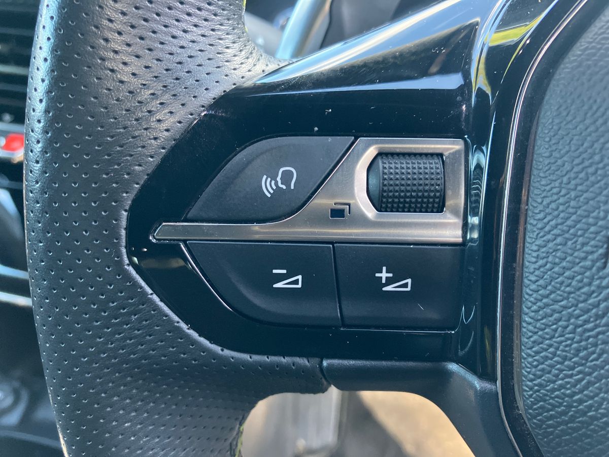 Used Peugeot 208 2022 for sale - 75745042: Photo 16