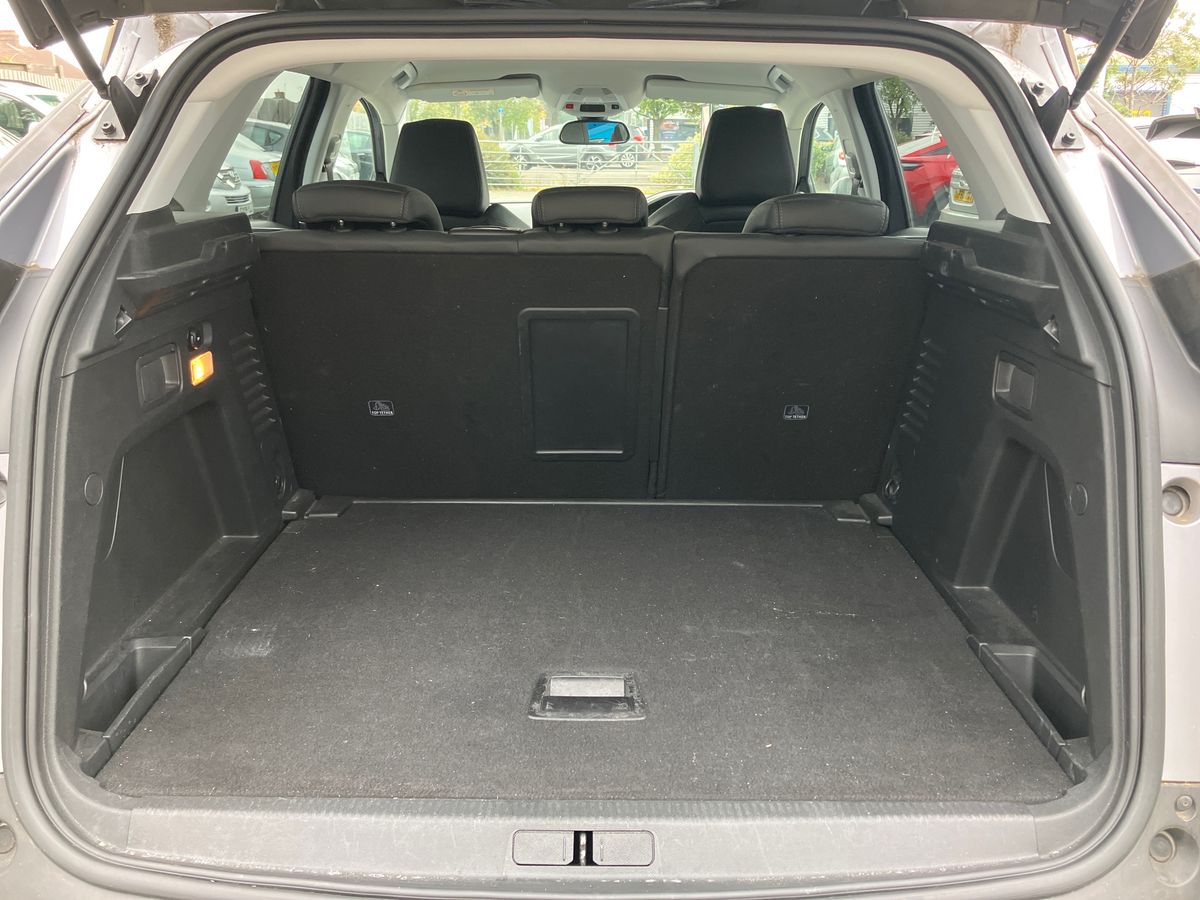 Used Peugeot 3008 2018 for sale - 76097417: Photo 25