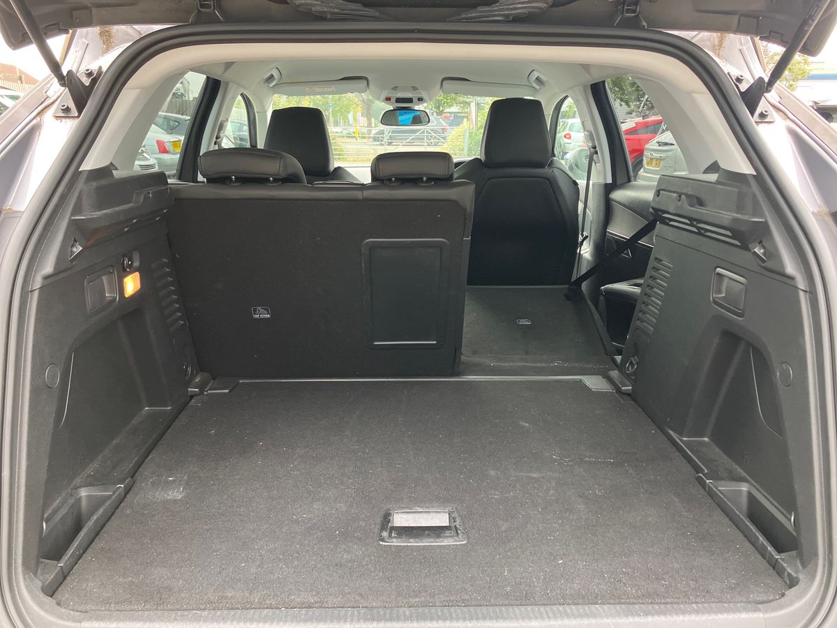 Used Peugeot 3008 2018 for sale - 76097417: Photo 26
