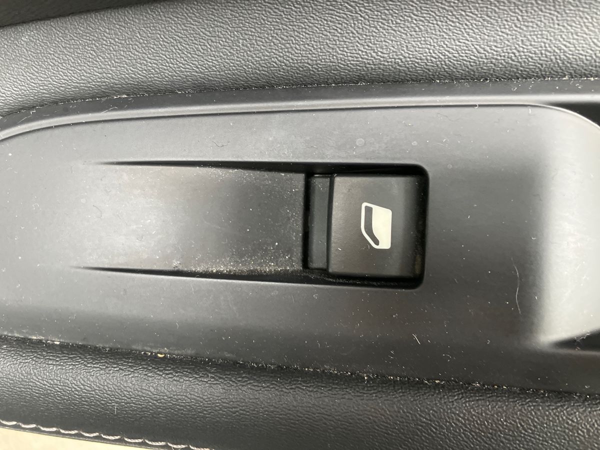 Used Peugeot 3008 2018 for sale - 76097417: Photo 33