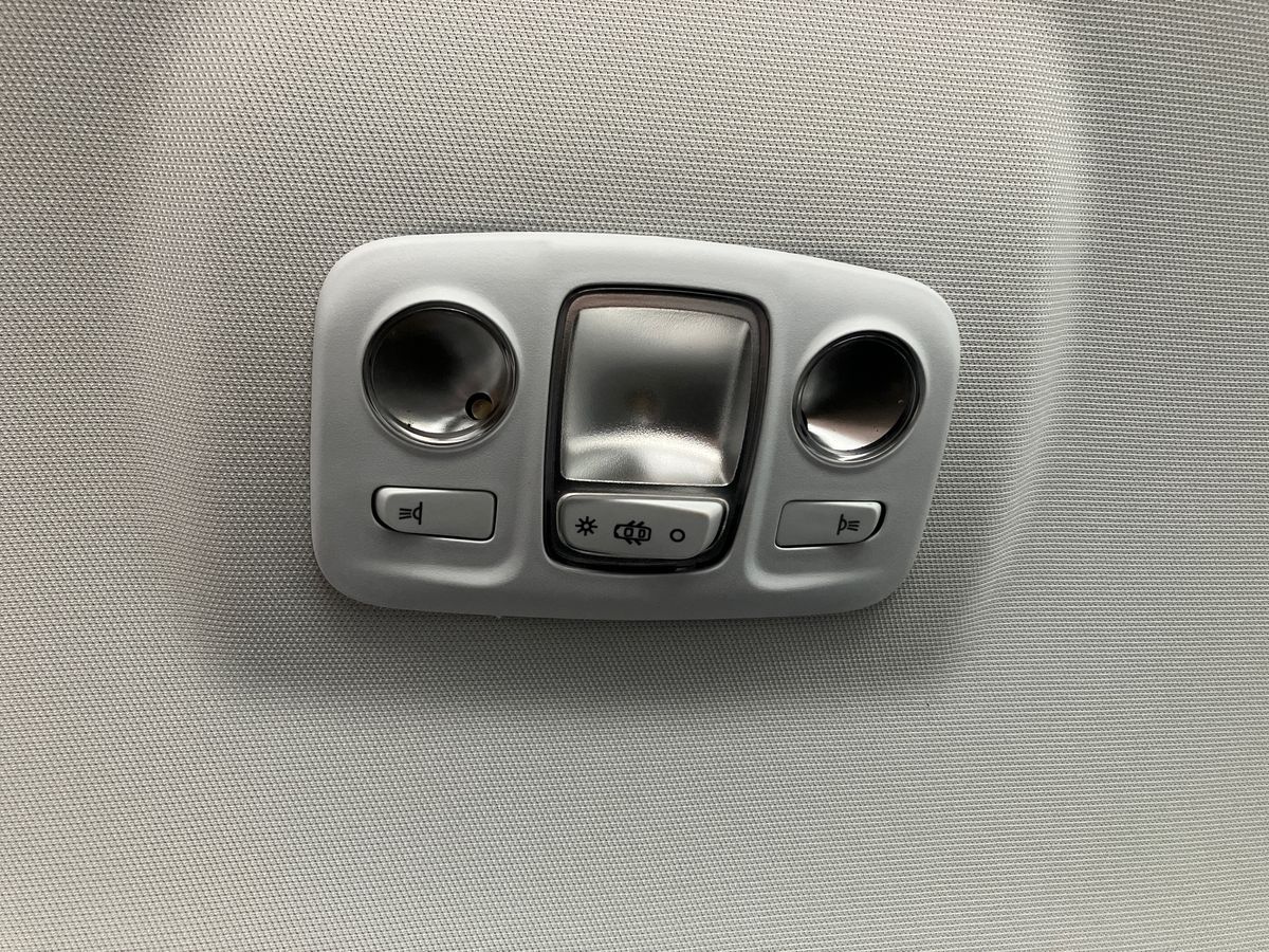 Used Peugeot 3008 2018 for sale - 76097417: Photo 35