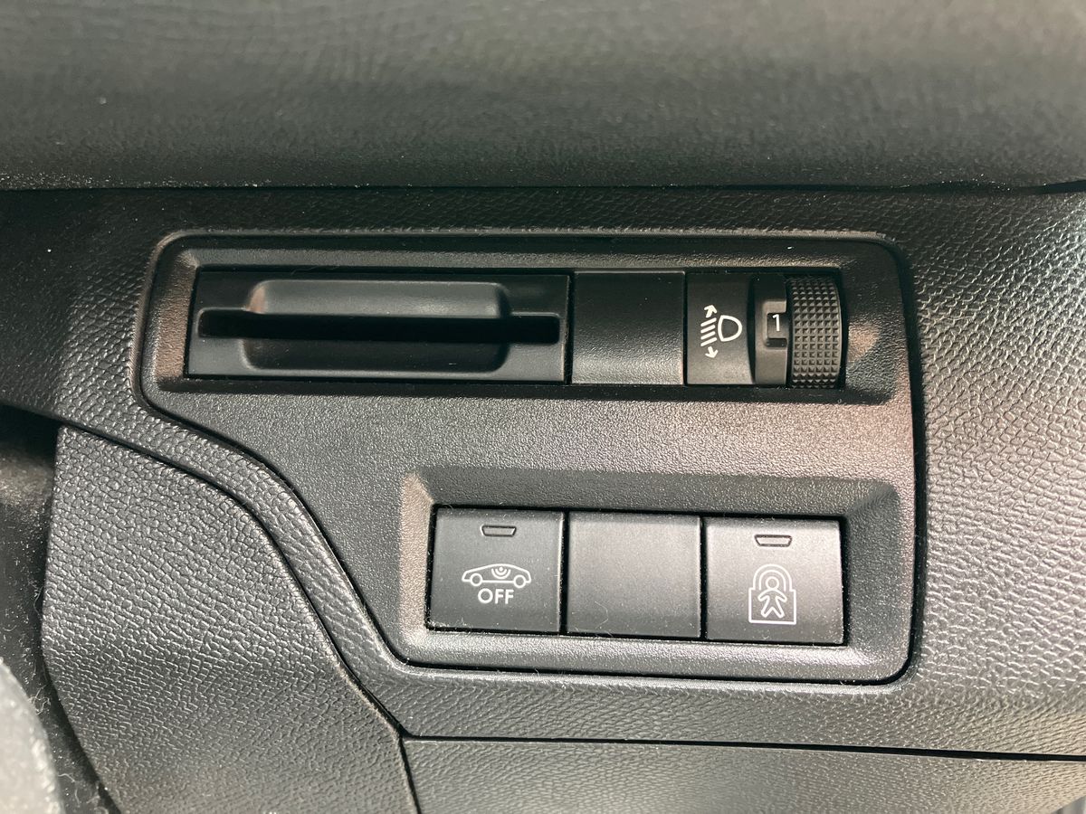 Used Peugeot 3008 2018 for sale - 76097417: Photo 40