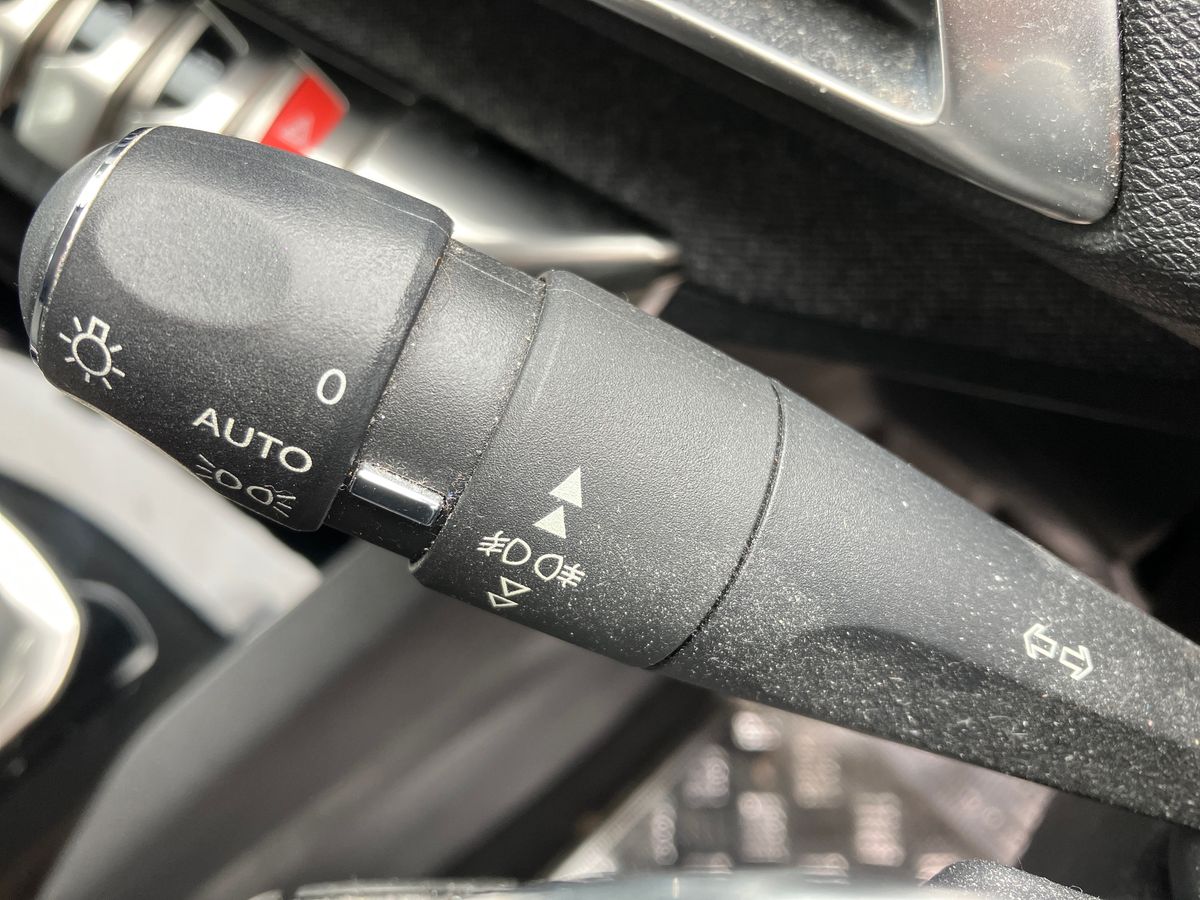 Used Peugeot 3008 2018 for sale - 76097417: Photo 44