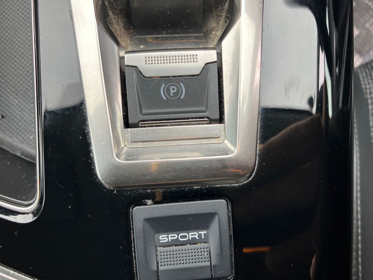 Used Peugeot 3008 2018 for sale - 76097417: Photo 48