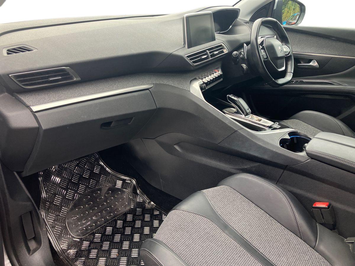 Used Peugeot 3008 2018 for sale - 76097417: Photo 7