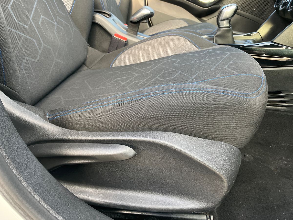 Used Peugeot 2008 2019 for sale - 77136471: Photo 32