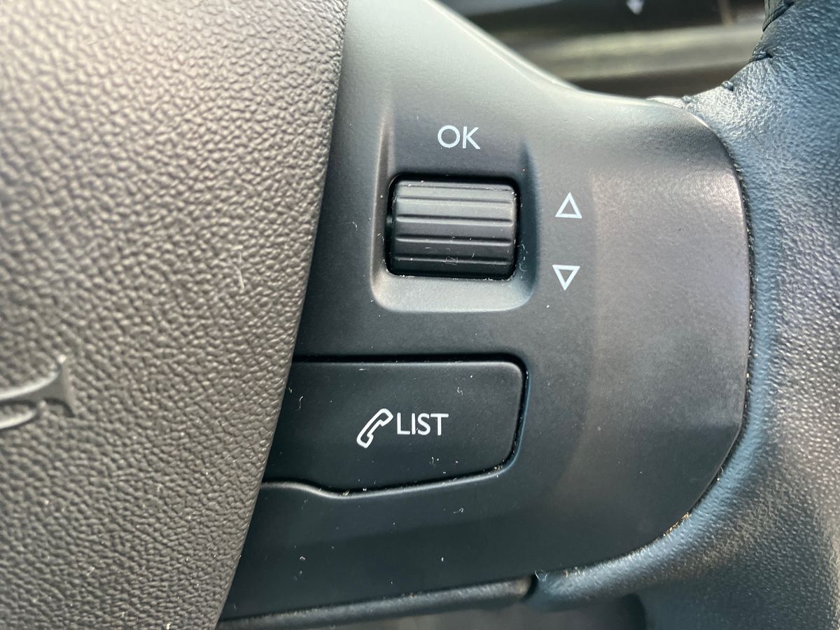 Used Peugeot 2008 2019 for sale - 77136471: Photo 37