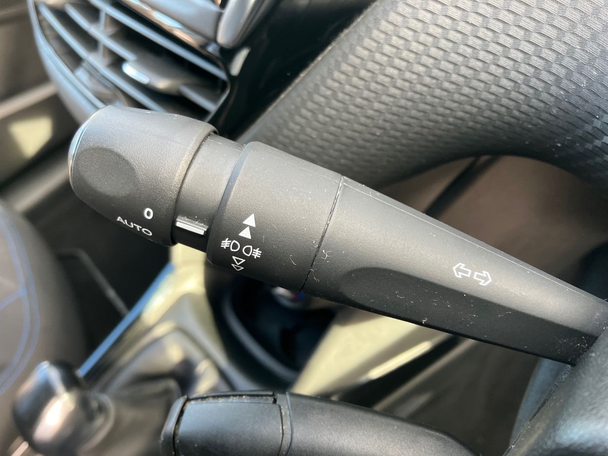 Used Peugeot 2008 2019 for sale - 77136471: Photo 39