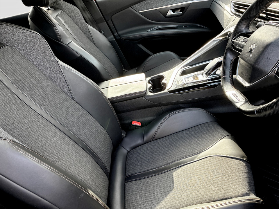 Used Peugeot 3008 2018 for sale - 77980424: Photo 64