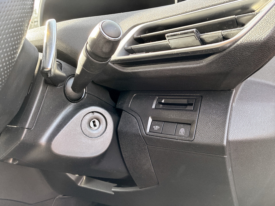 Used Peugeot 3008 2018 for sale - 77980424: Photo 78