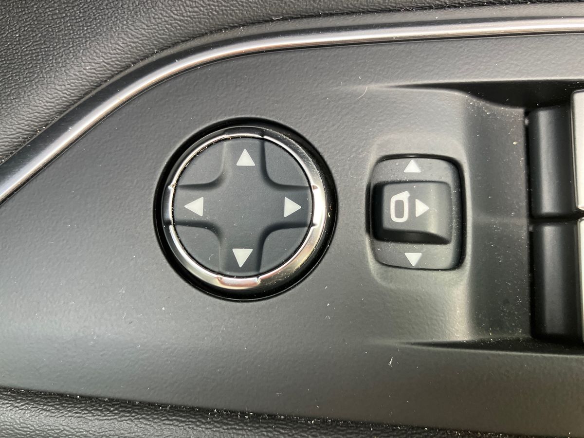 Used Peugeot 3008 2021 for sale - 77221165: Photo 38