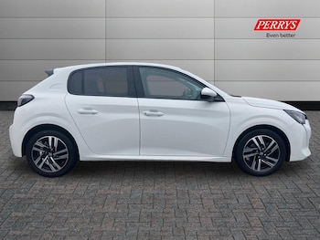 Used Peugeot 208 2021 for sale - 77019250: Photo
