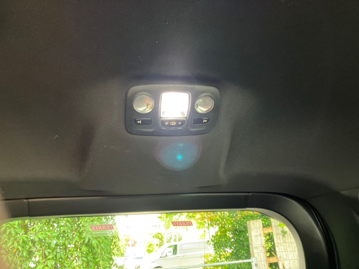 Used Peugeot 5008 2022 for sale - 75869071: Photo 31