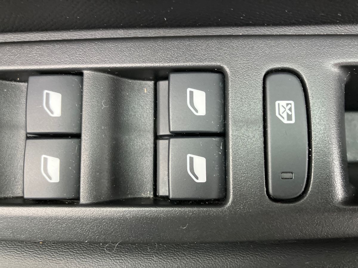 Used Peugeot 208 2022 for sale - 76957966: Photo 18