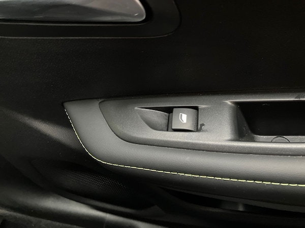 Used Peugeot 208 2022 for sale - 75773795: Photo 32