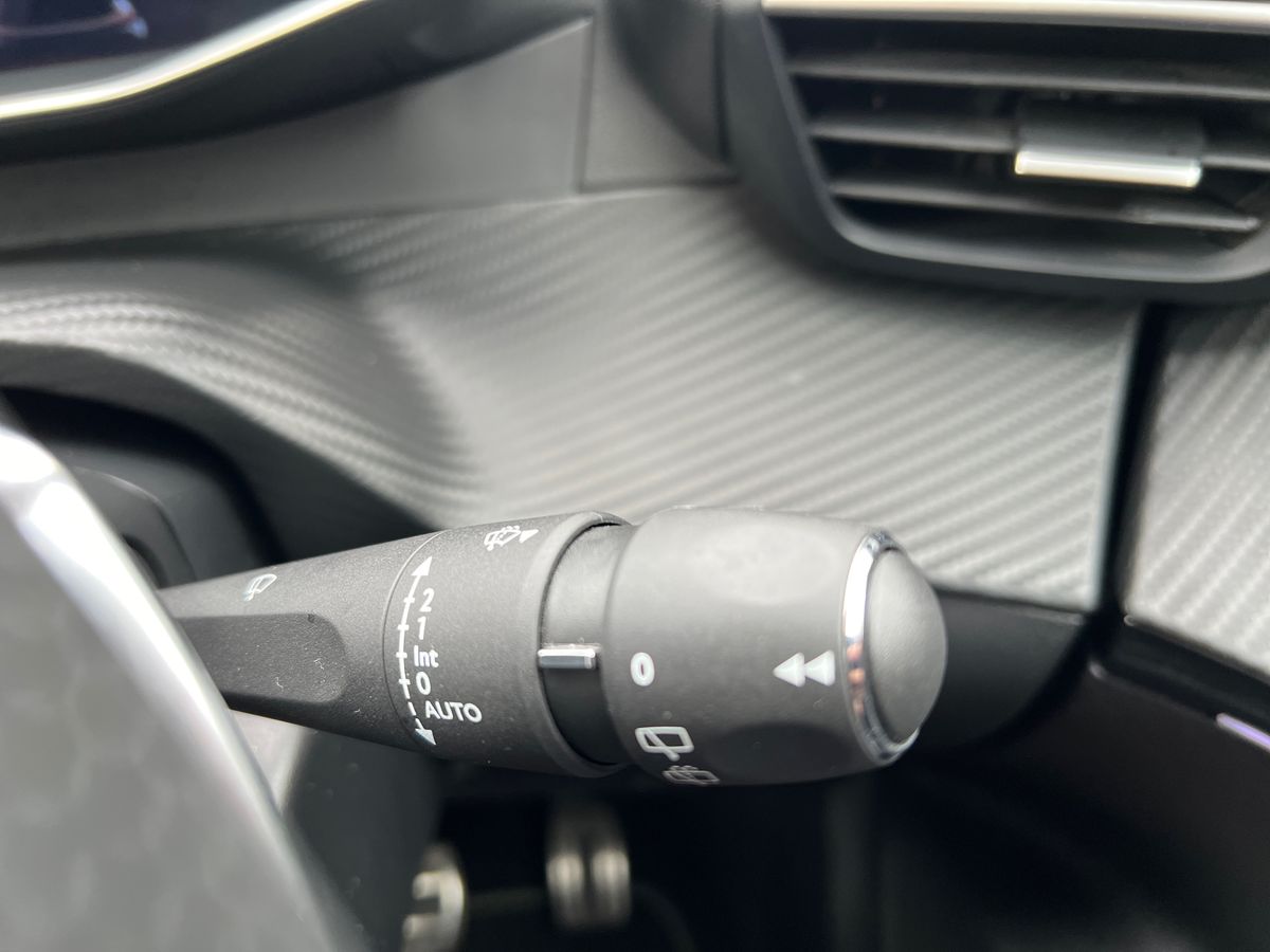 Used Peugeot 2008 2023 for sale - 75904012: Photo 37