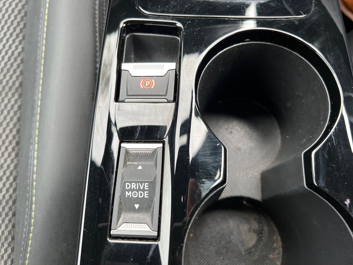 Used Peugeot 2008 2023 for sale - 75904012: Photo 41