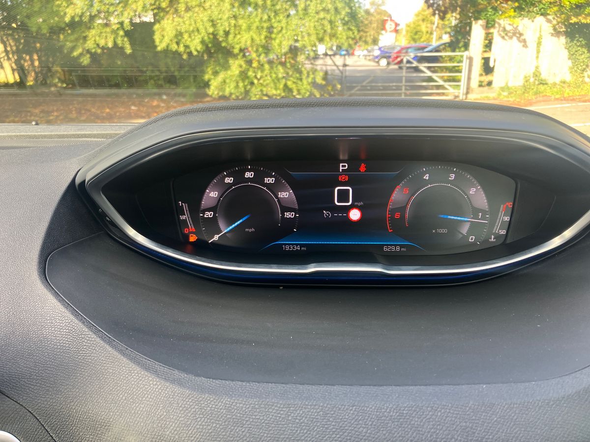 Used Peugeot 3008 2022 for sale - 76142132: Photo 16