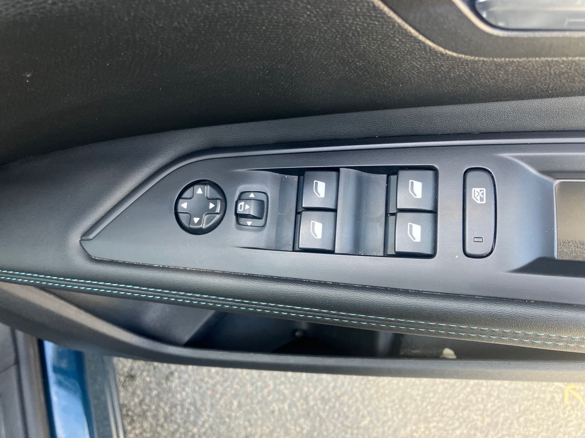 Used Peugeot 3008 2022 for sale - 76142132: Photo 21