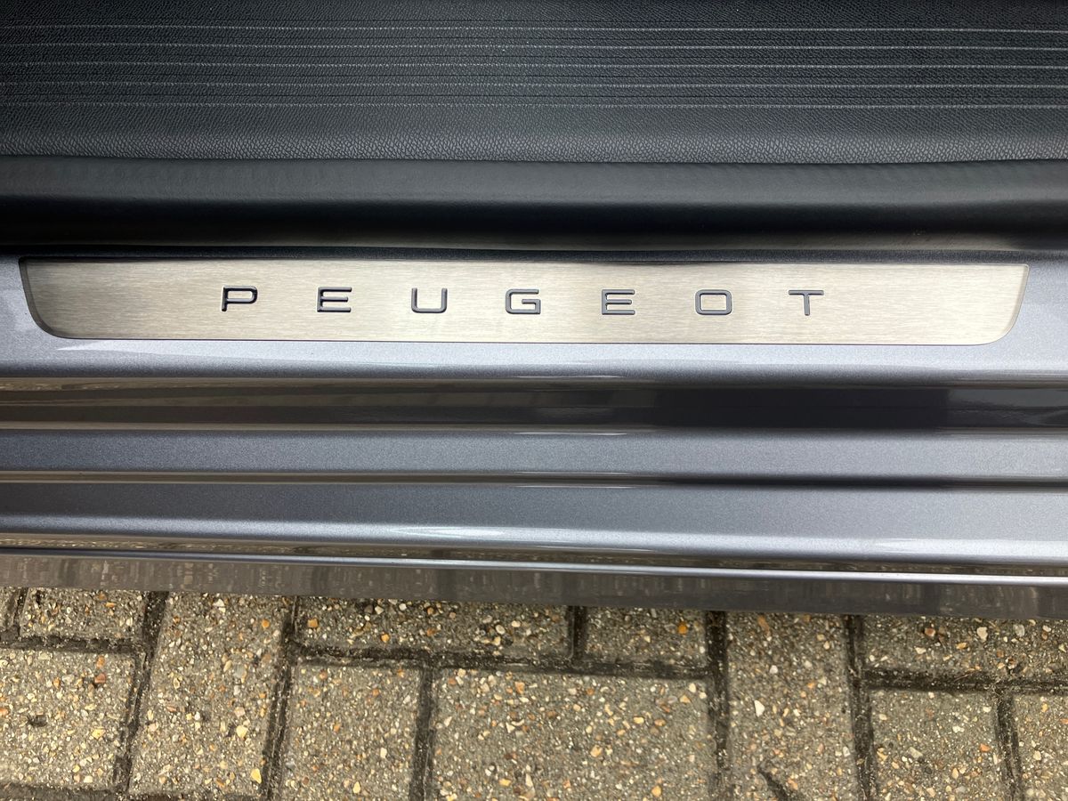 Vehicle 44