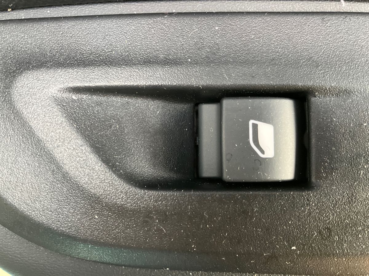 Used Peugeot 2008 2025 for sale - 76958004: Photo 32