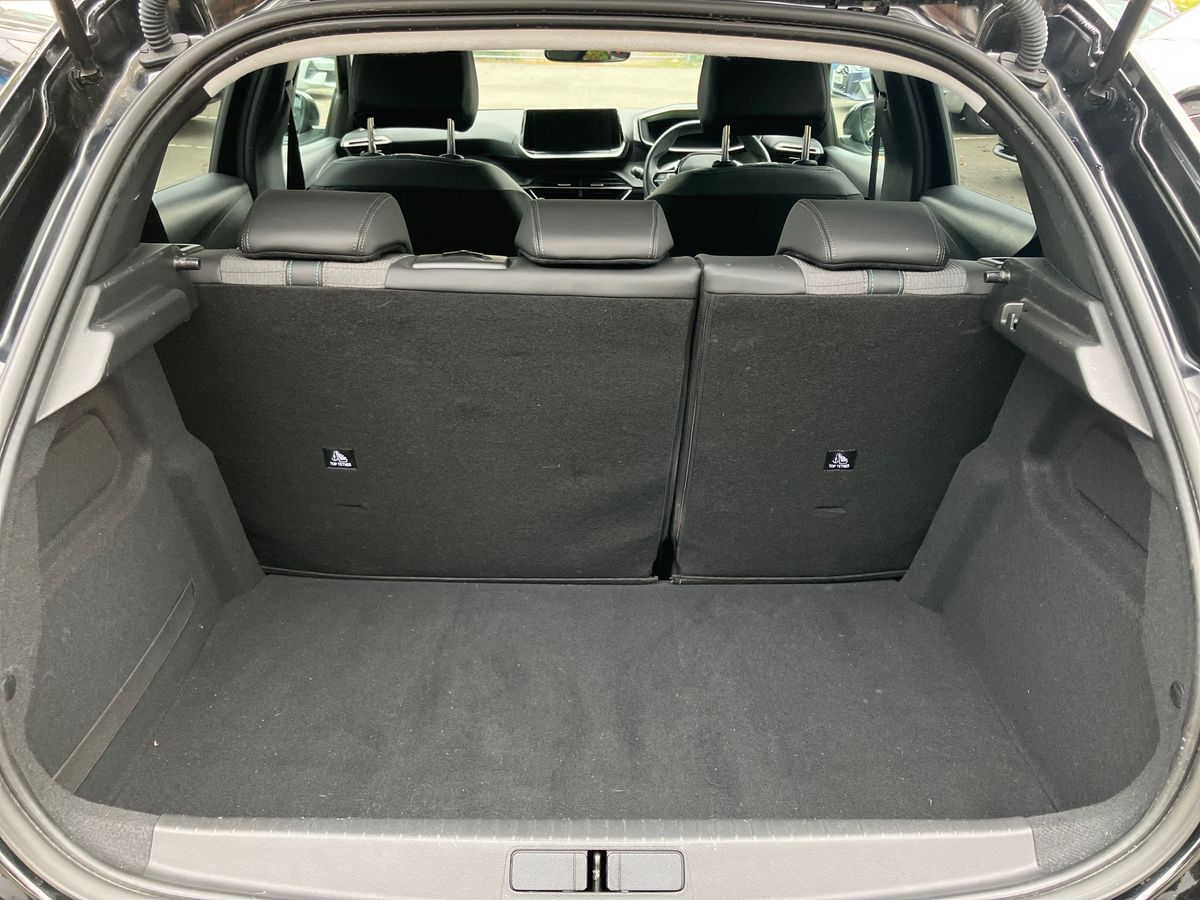 Used Peugeot 208 2022 for sale - 76158229: Photo 21