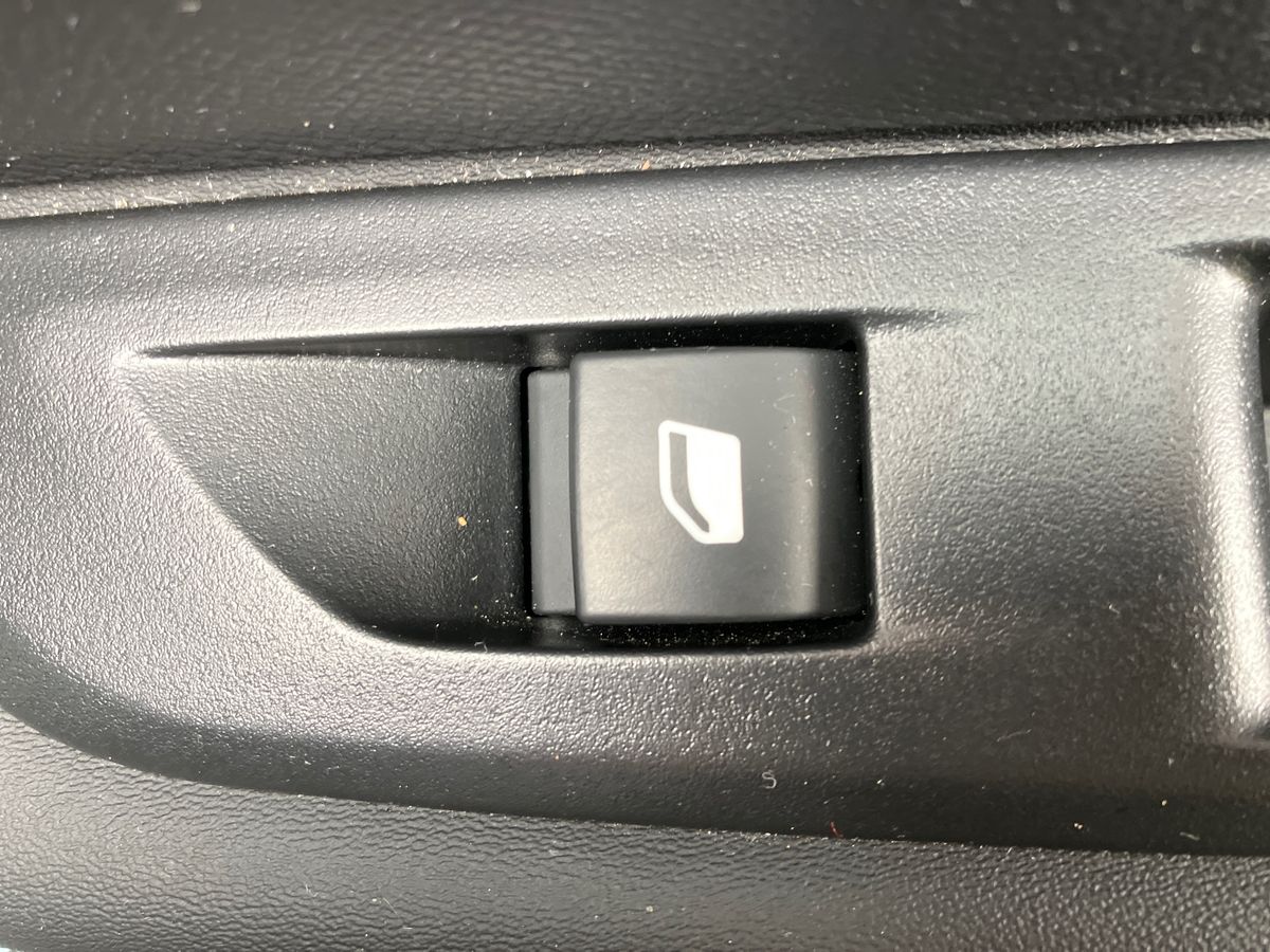 Used Peugeot 208 2022 for sale - 76158229: Photo 29