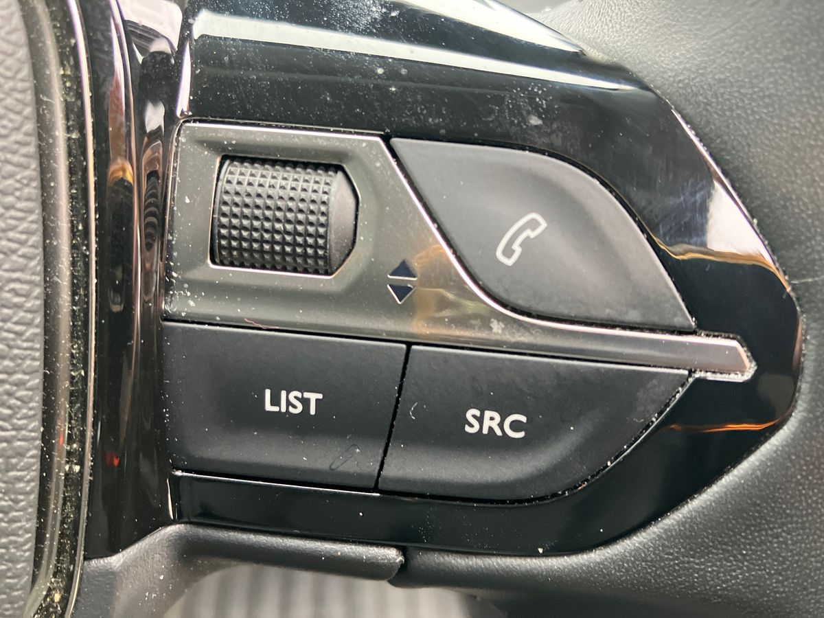 Used Peugeot 208 2022 for sale - 76158229: Photo 35