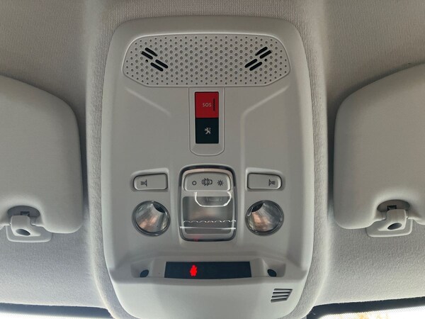Used Peugeot 208 2022 for sale - 76158229: Photo 54
