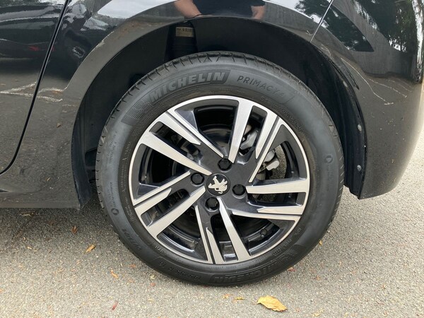 Used Peugeot 208 2022 for sale - 76158229: Photo 8