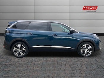 Used Peugeot 5008 2022 for sale - 75904021: Photo