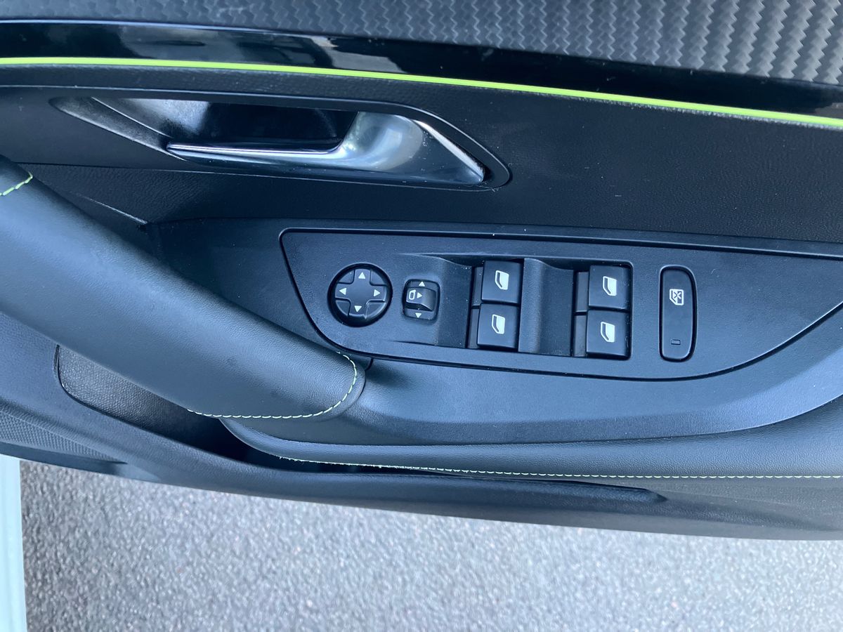 Used Peugeot 2008 2022 for sale - 77283263: Photo 18