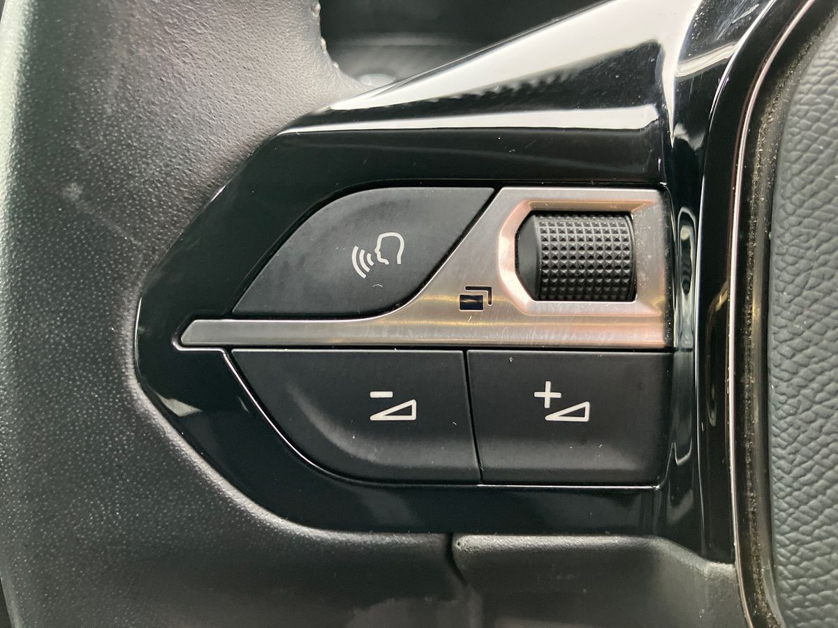 Used Peugeot 2008 2020 for sale - 76757174: Photo 16