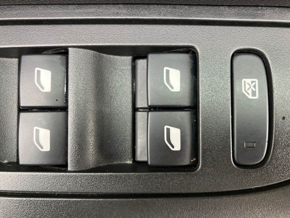 Used Peugeot 2008 2020 for sale - 76757174: Photo 18