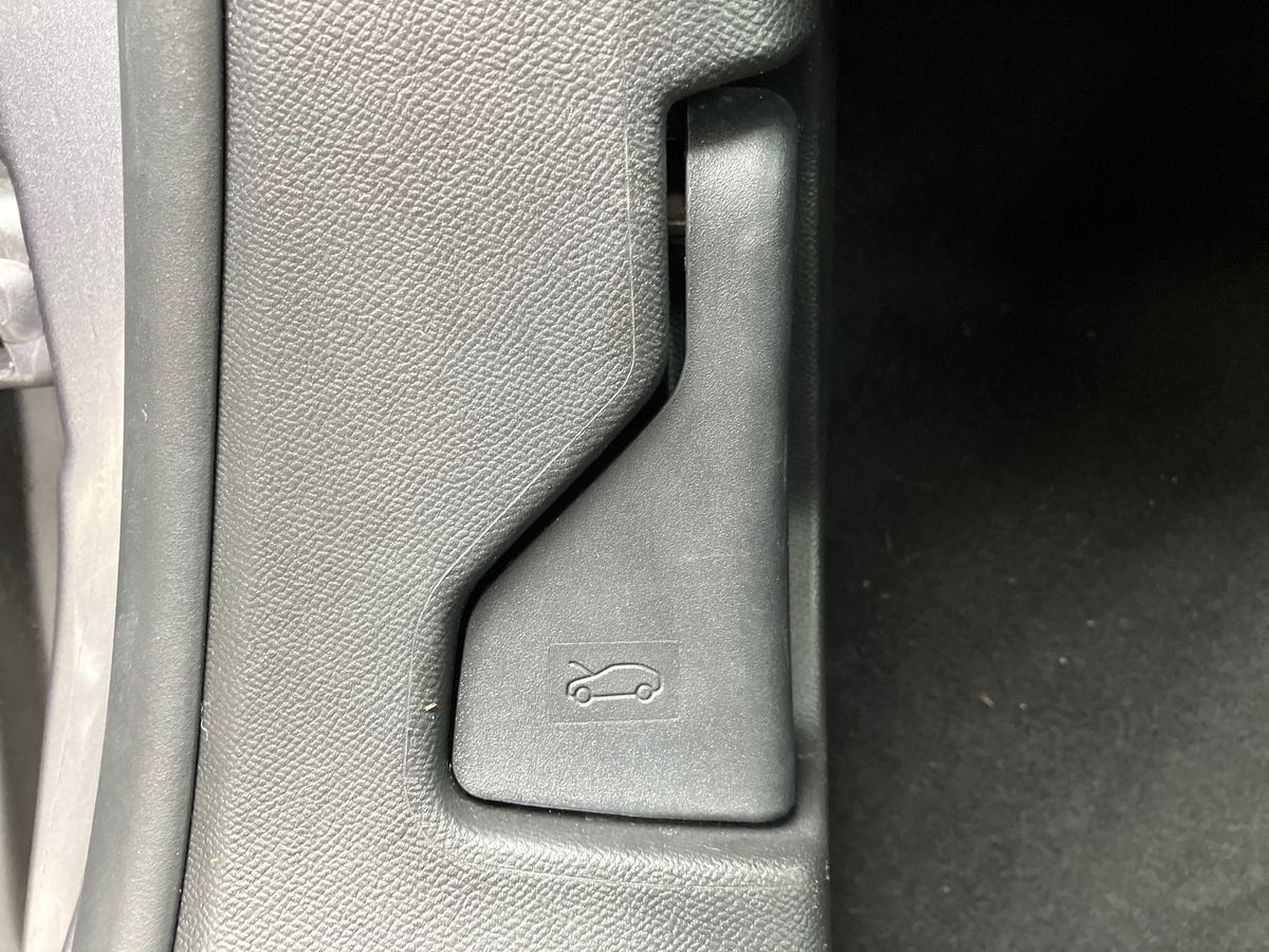 Used Peugeot 2008 2020 for sale - 76757174: Photo 26