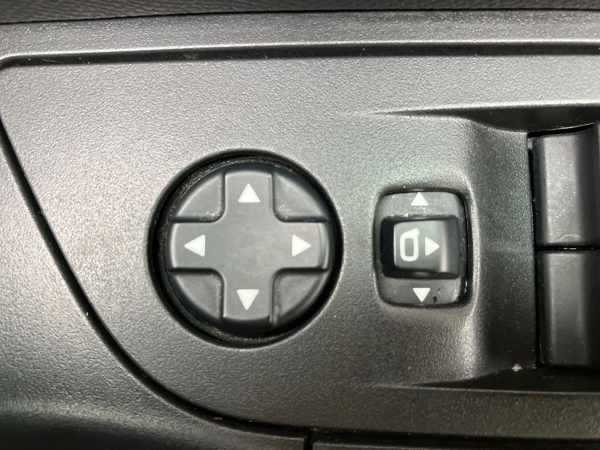 Used Peugeot 2008 2020 for sale - 76757174: Photo 32