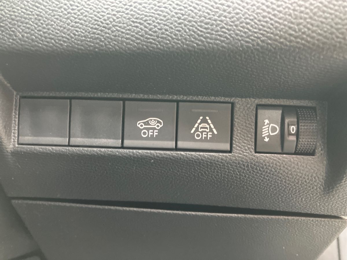 Used Peugeot 2008 2020 for sale - 76757174: Photo 33