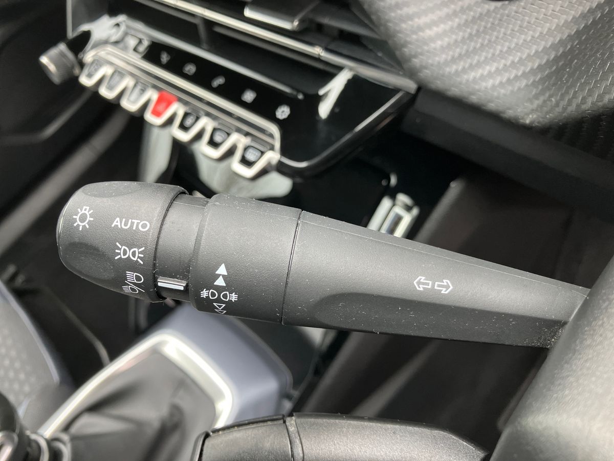 Used Peugeot 2008 2020 for sale - 76757174: Photo 37